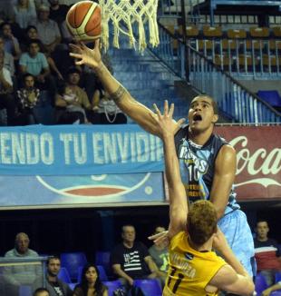 Espinoza jugar en Salta Basket
