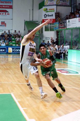 Estudiantes y un gran triunfo ante Obras