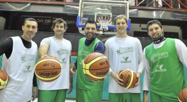 Atenas super a Instituto en un amistoso hoy