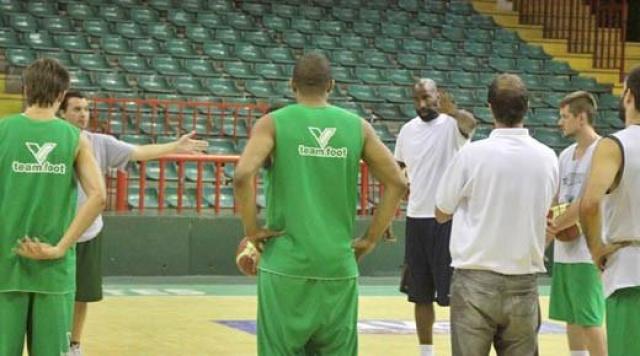 Ryan Humphrey lleg a Atenas pero no entren