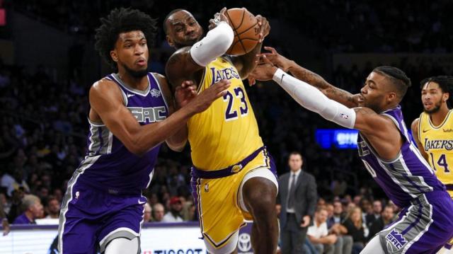 Pacers y Lakers festejaron en la noche del jueves