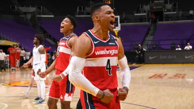 Wizards sorprendi a Lakers