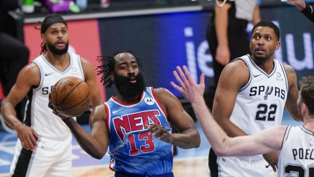 James Harden regres y Brooklyn meti presin