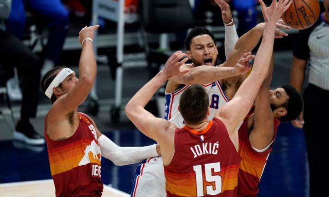 Nuggets pas por encima a Sixers