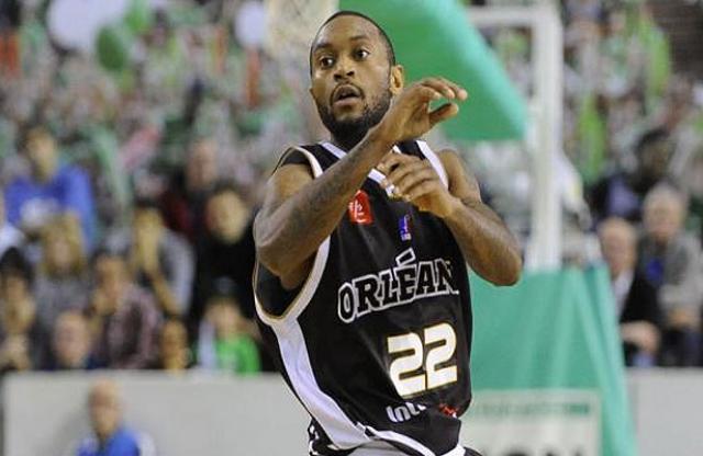 Darnell Harris llega a Obras