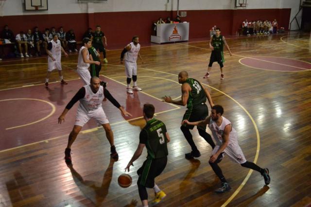 Gimnasia Indalo se recuper ante Huracn de Trelew