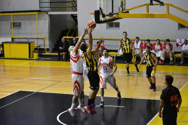 Comunicaciones le quit el invicto a Hind