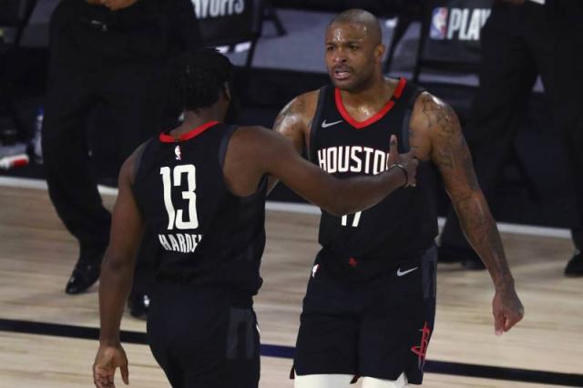 Rockets demoli al Thunder a distancia