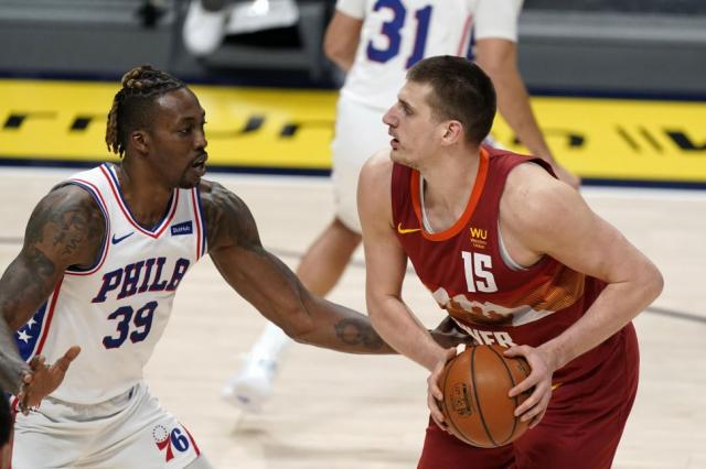 Nuggets pas por encima a Sixers