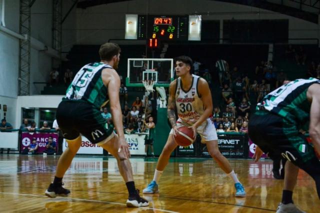 Sur A y B: Viedma y Gimnasia en la cima