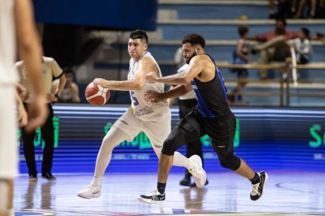 LSB: Regatas comenz con sufrimiento