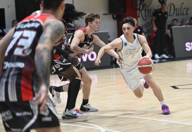 Sur: Quilmes y Villa Mitre respondieron de local