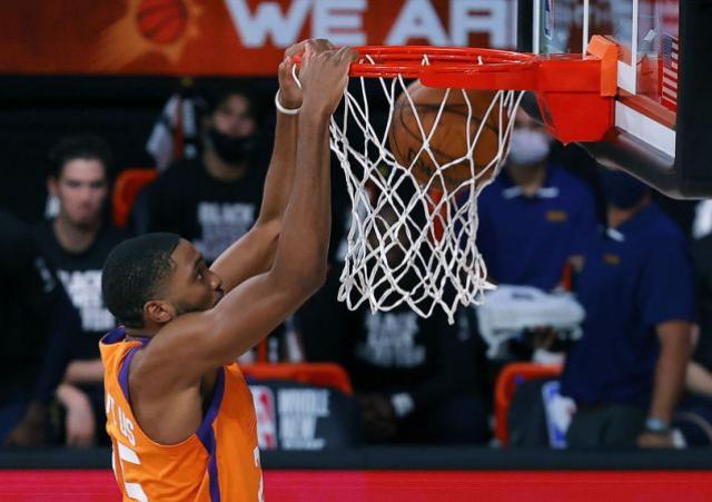 Phoenix le puso un freno a Pacers y T.J. Warren