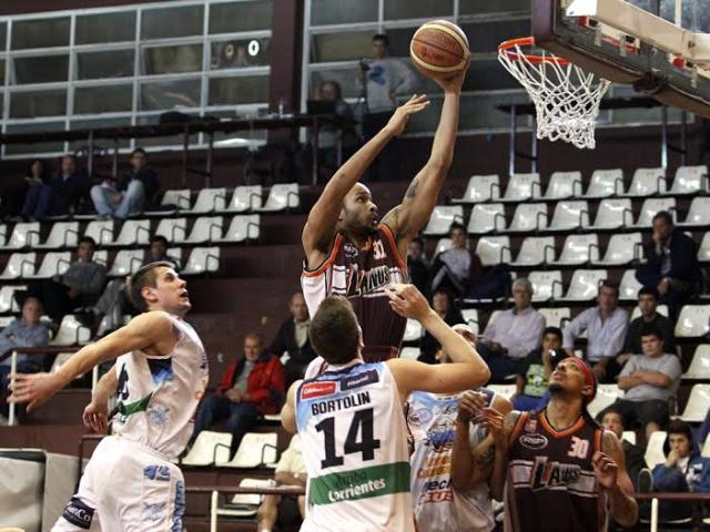 Salieron las sanciones para Wade y Calvi