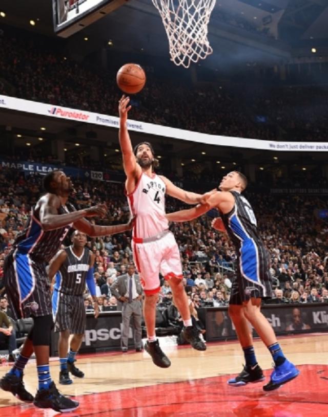 Scola abanderado del sueo Raptors